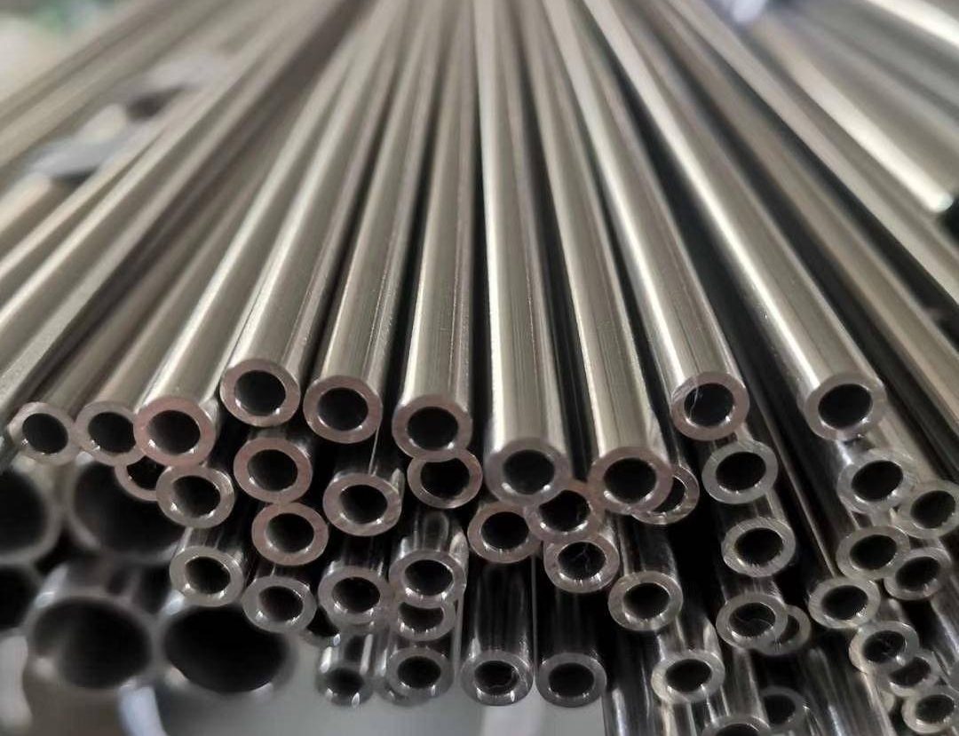 Nickel 200 (UNS N02200) Alloy pipes