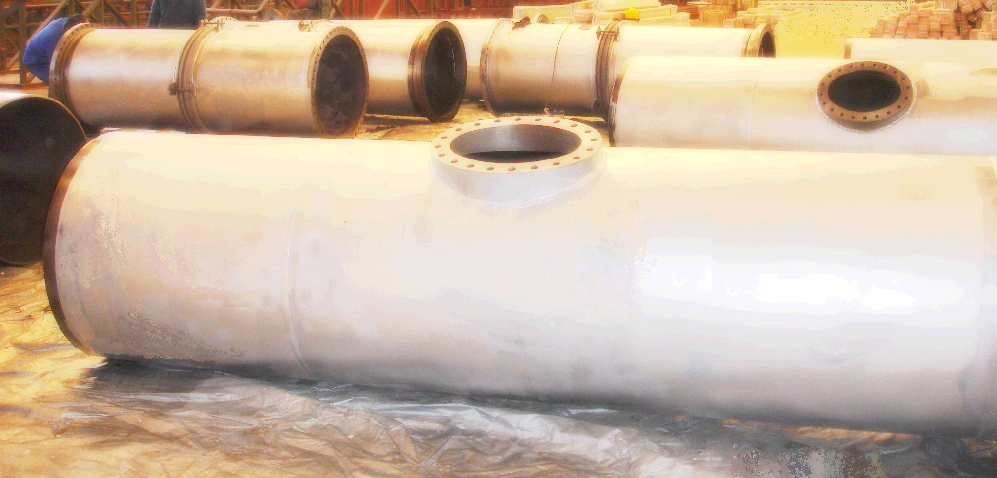 Nuclear power steam pipe